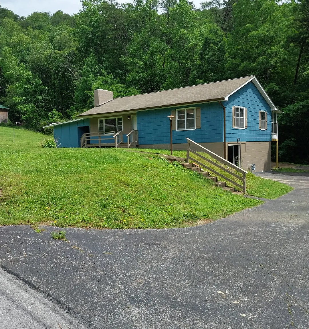 2 bed, 1.5 bath, 1250 sqft, $1,600 — Photo 1