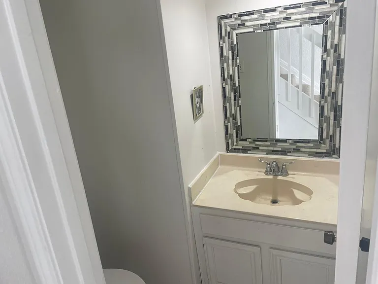 12915 Ashford Knoll Dr — Photo 17