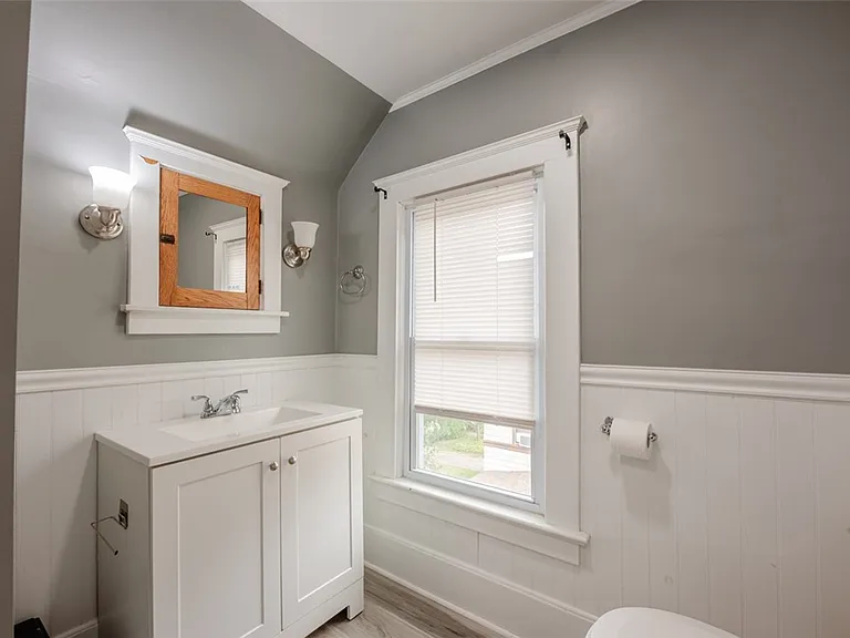 376 Barrington St — Photo 35