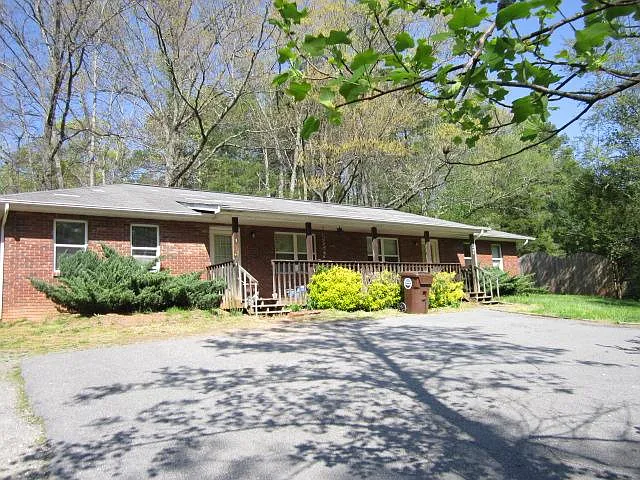 2 bed, $1,500 — Photo 2