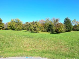 Tanasee Ct, Maryville, TN 37801