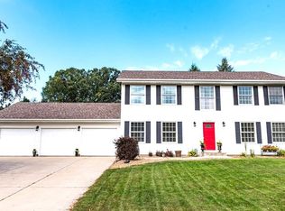 9156 Brentwood Trl, Woodbury, MN 55125