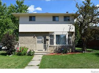29290 Everett St, Southfield, MI 48076