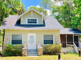 30 64th St, Yankeetown, FL 34498