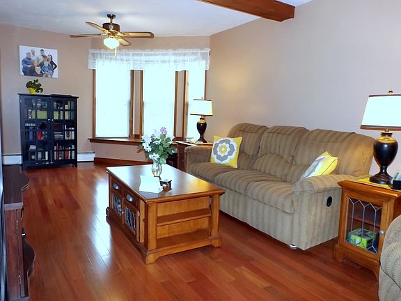 3rd image of 7096 E Sorrell Hill Rd