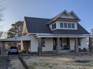 1006 S McQuarrie Ave, Wagoner, OK 74467