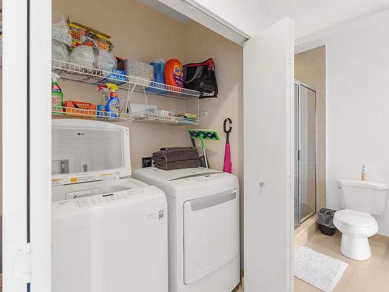 550 Okeechobee Blvd #LPH-06 — Photo 26