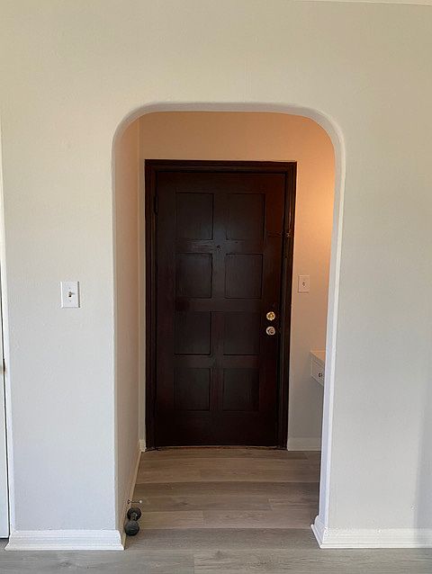 FRONT DOOR ENTRANCE