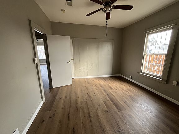 4th image of 326 Clyde St