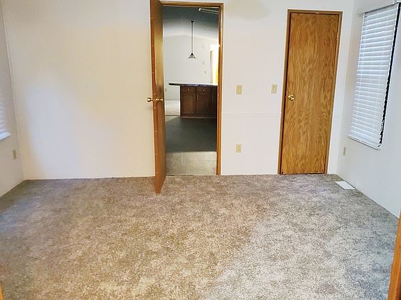 2nd image of 43910 30th St #10801103