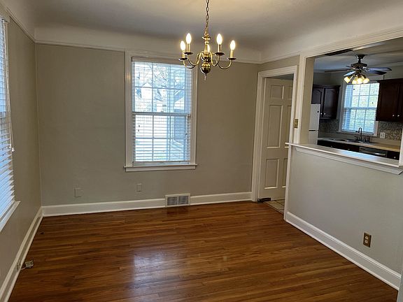 3rd image of 244 Patterson St