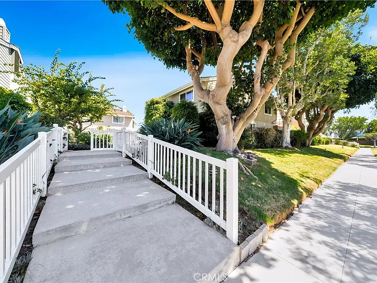 24709 Santa Clara Ave — Photo 19