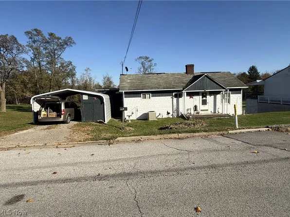 202 Harrison Ave, Cadiz, OH 43907