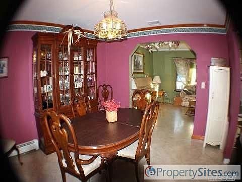 4th image of 7 Bell Ct