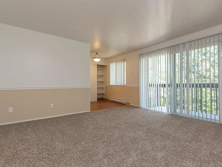 Fairwood Apartments — Photo 8
