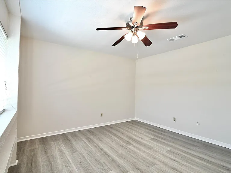 8314 La Roche Ln — Photo 18