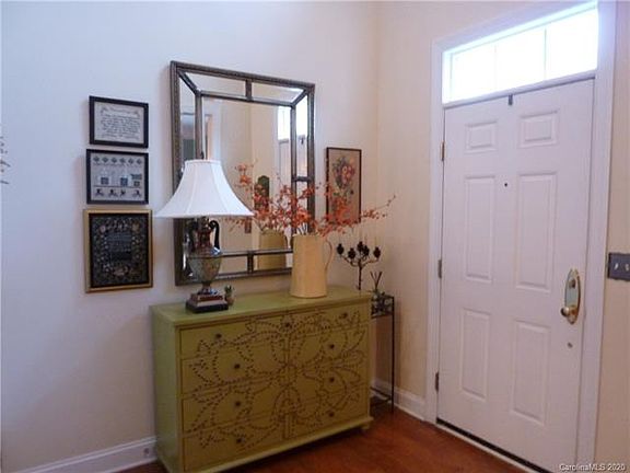 5th image of 3902 Neon Ln #41