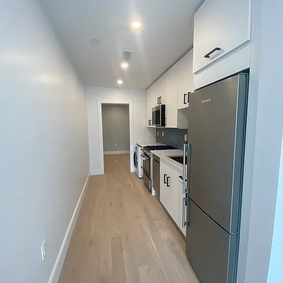 71 Border St #2 — Photo 18