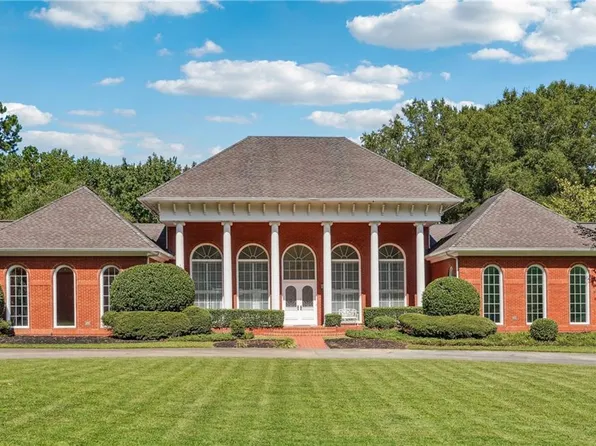 9450 Riverclub Pkwy, Johns Creek, GA 30097