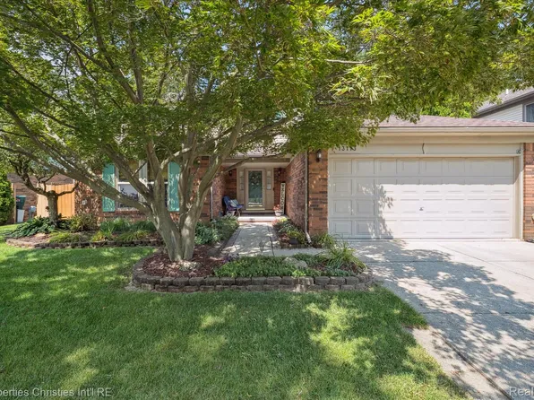 13113 Mair Dr, Sterling Heights, MI 48313