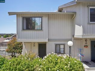 28 Holcomb Ct, Walnut Creek, CA 94596