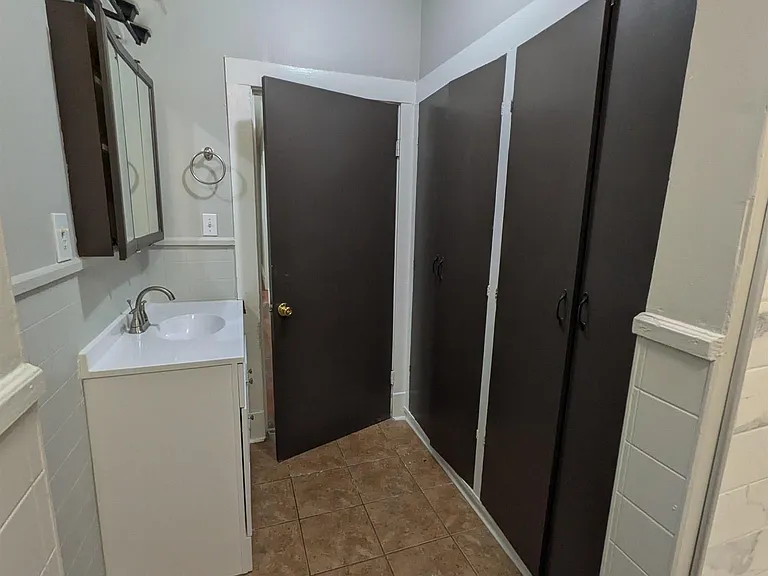 2404 Whitesburg Dr S — Photo 28