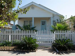 1017 Avenue M, Galveston, TX 77550