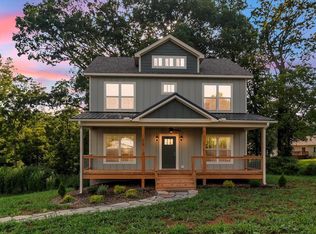 225 Ridge View Dr, Clyde, NC 28721