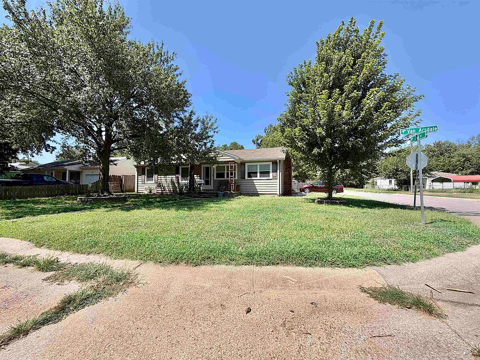 1st image of 301 Van Arsdale Ave