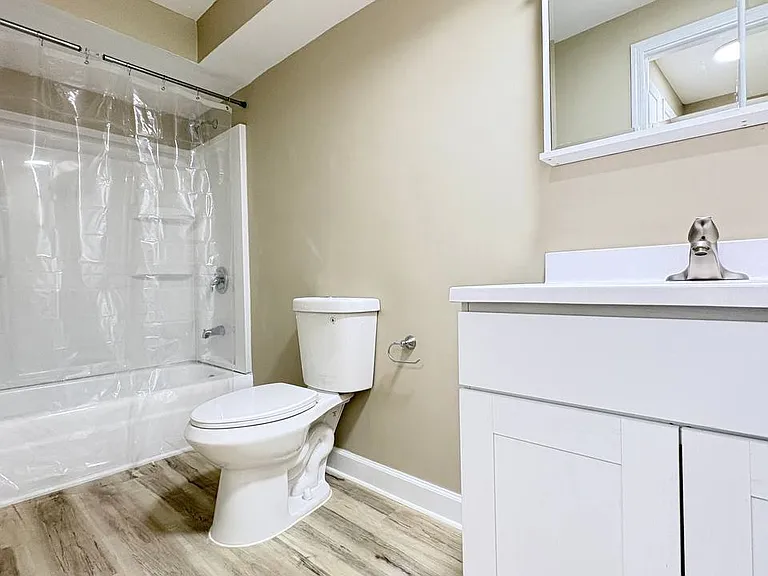 2460 Leslie Ln #4A — Photo 10