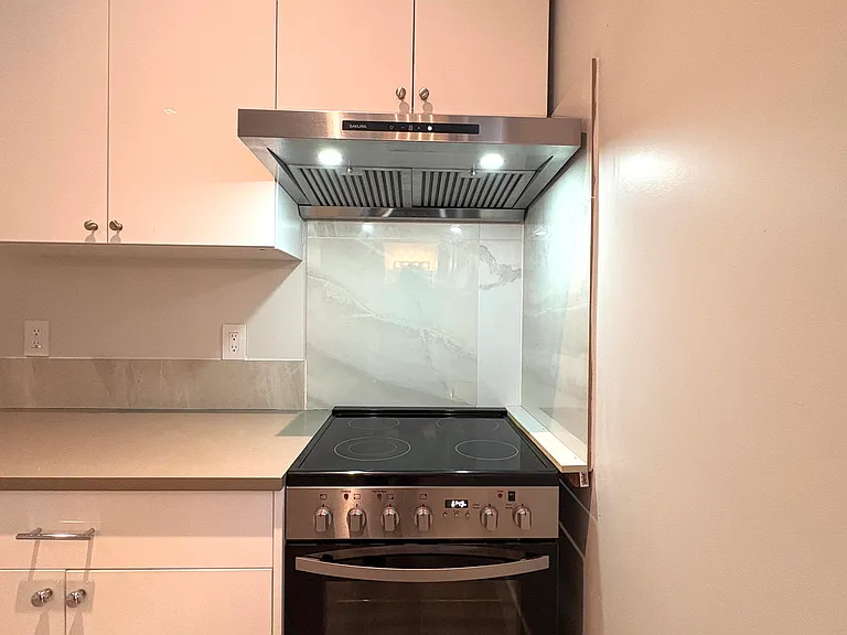 7400 Schaefer Ave #101 — Photo 5