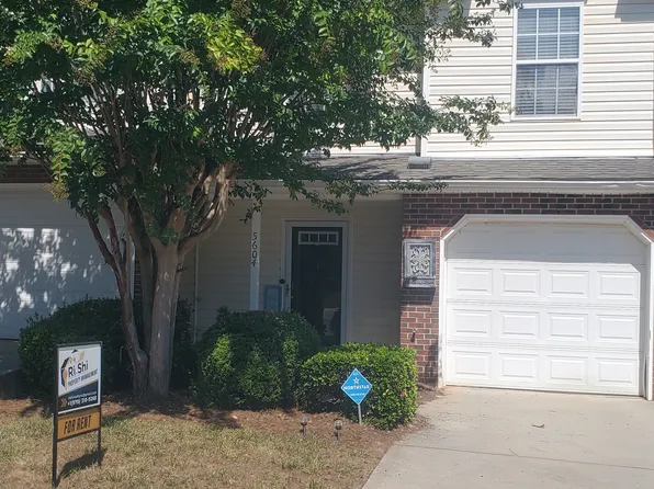 5604 Harbor House Dr, Greensboro, NC 27410