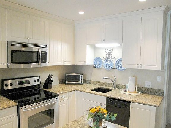 4th image of 15 S Forest Beach Dr Unit 2E