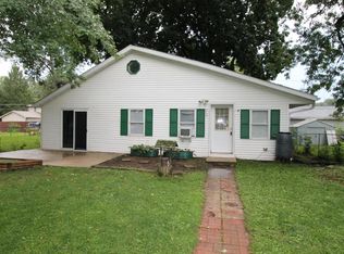 319 1st St, Delavan, WI 53115