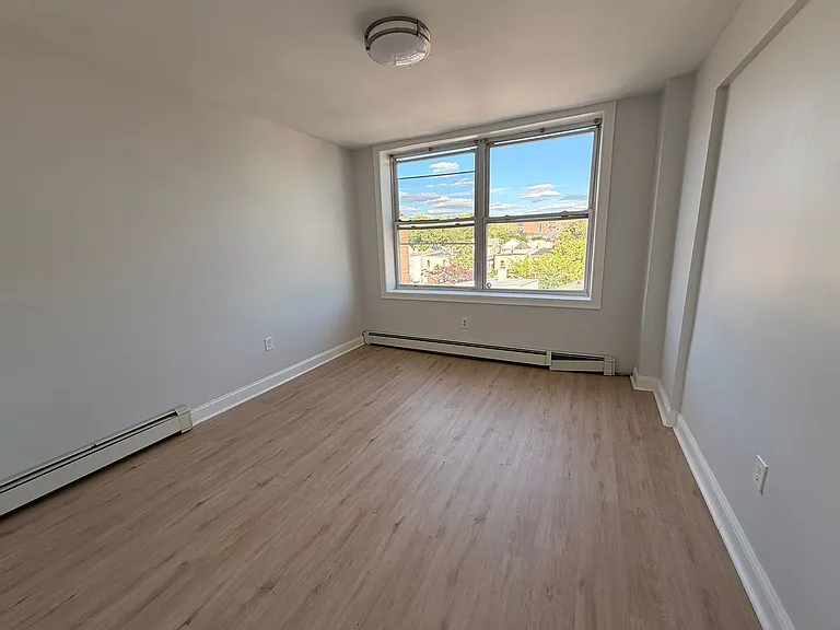 15 Olean Ave #41E — Photo 5