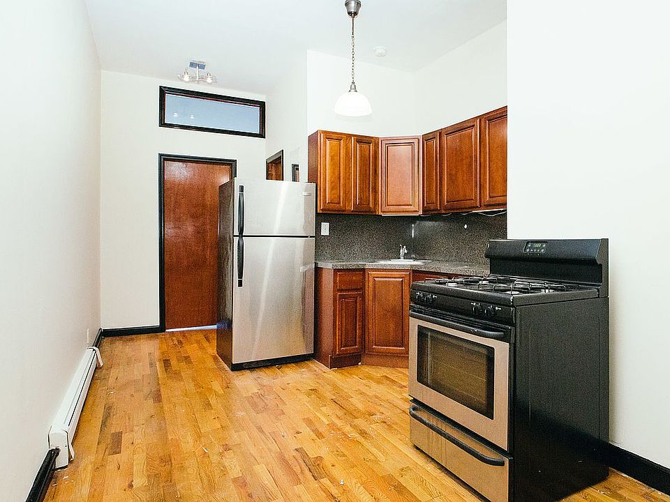 1st image of 197 Stockholm St APT 3L
