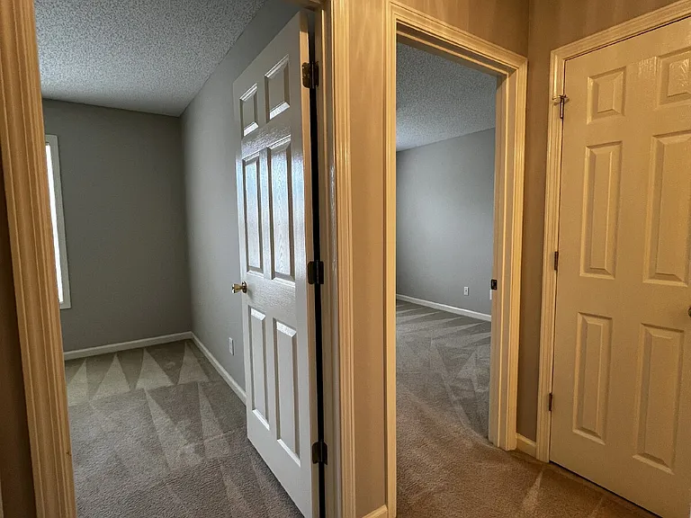 3427 Poplar Hl — Photo 21