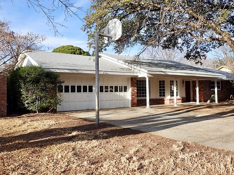 3114 Shell Ave — Photo 4