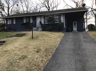 4 Cathedral Dr, Lakewood, NJ