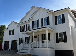 44 Slade St, Dartmouth, MA 02747