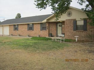 7516 N Plainfield Dr, Hobbs, NM 88242