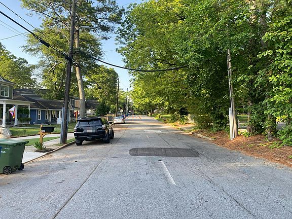 4th image of 840 Westmont Rd SW