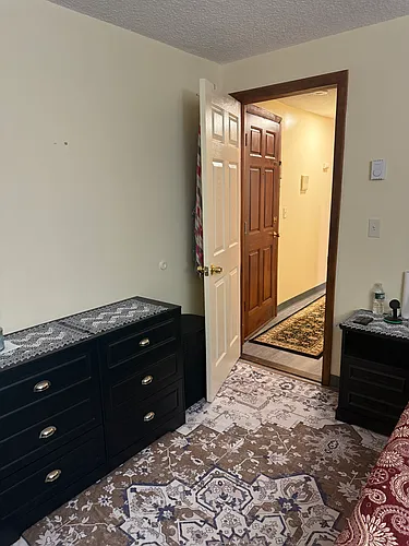 600 Wethersfield Ave Photo 1