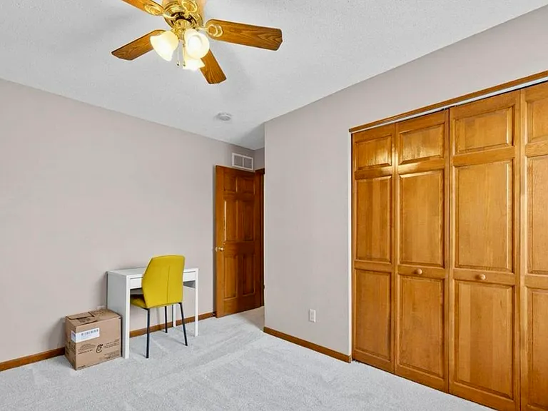 2621 Lake Lucerne Dr — Photo 32