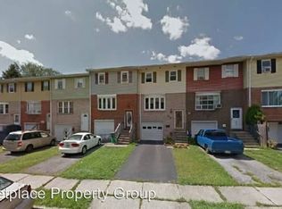 208 Old Forge Dr, Bath, PA 18014