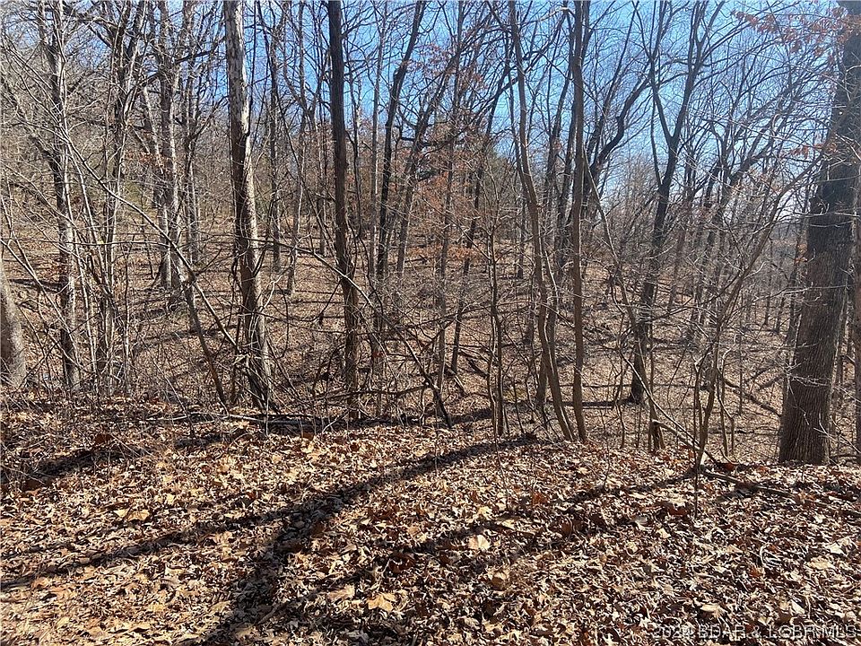 2nd image of 107 Hogan Cir