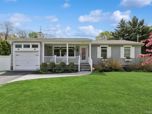 1039 Middle Road, Riverhead, NY 11901