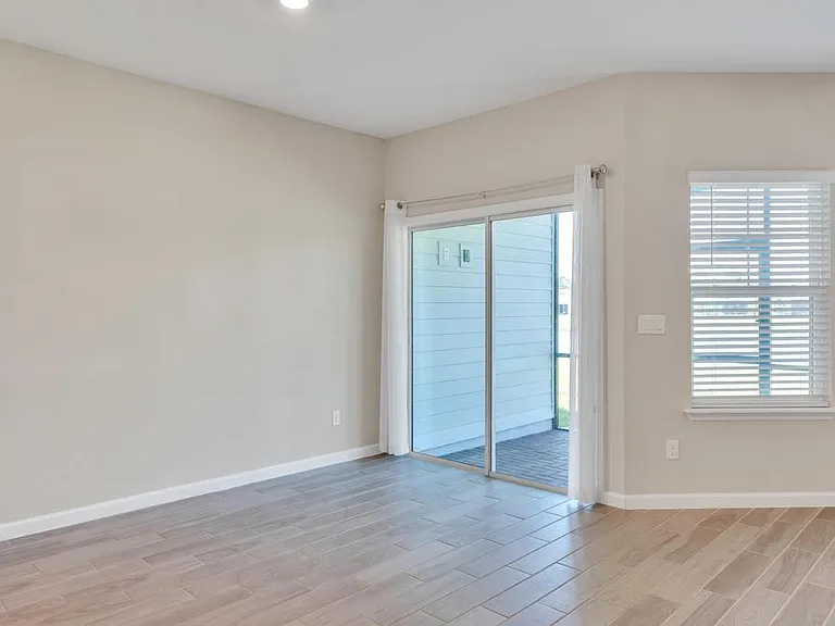 133 Appleton Ct — Photo 13