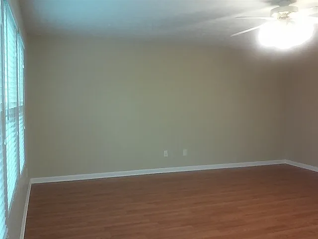 1226 Lasalle Dr — Photo 4