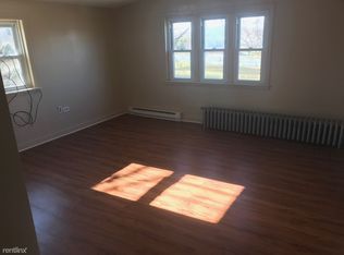 20 Loop Rd APT B4, Lititz, PA